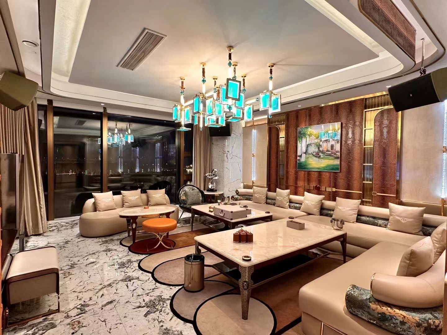 台州小时场ktv：商务场和小时场的区别-天台县ktv预定